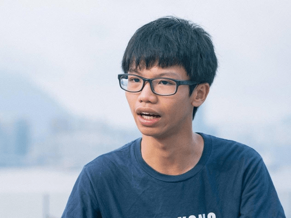 组织|“港独”组织“学生动源”前召集人钟翰林涉嫌违反香港国安法被拘捕