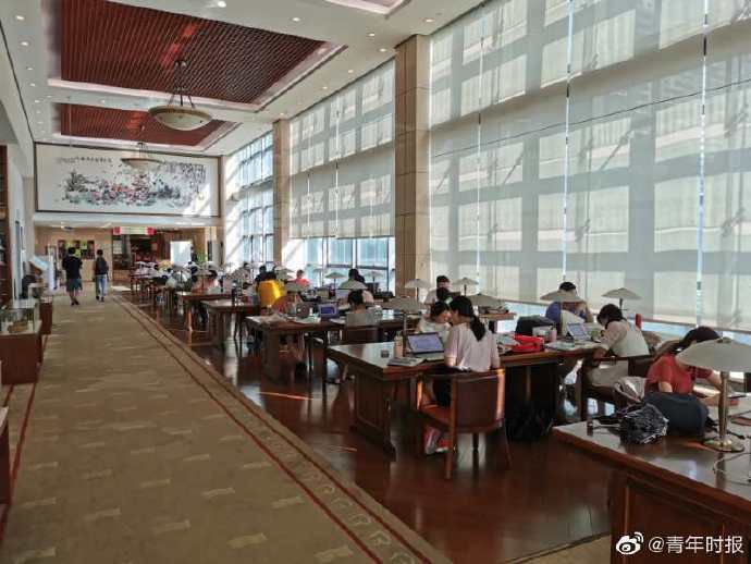 杭图|暑假想去图书馆看书怕没座？别急，明天起杭图为你延时又“加座”