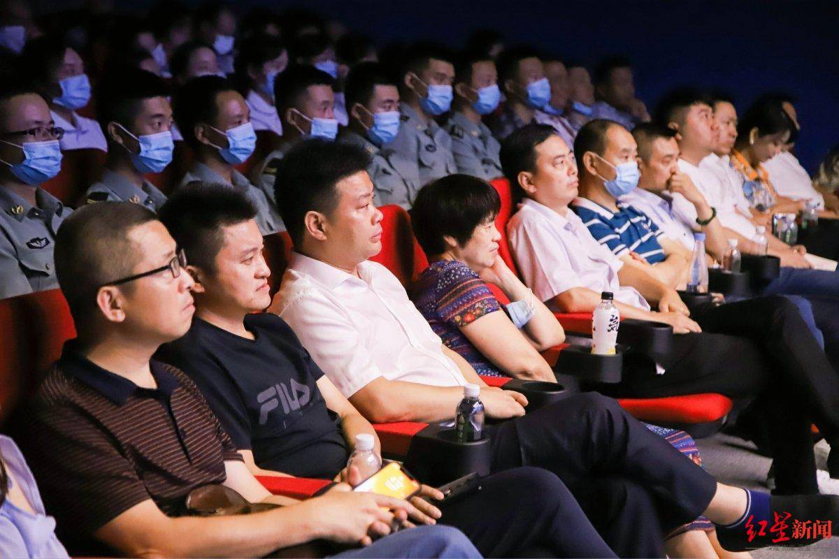 金牛区|话剧《化身微光》, 金牛区将退役军人参与社会治理的故事搬上舞台