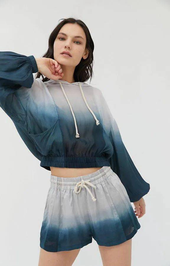 女装|2021春夏流行趋势，8大女装细节，你不可不知！