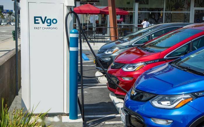  EV GM EVgo 2700 