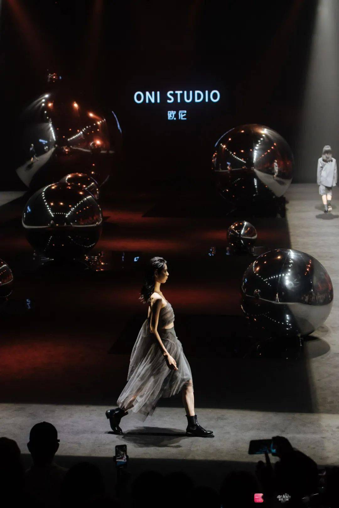 向在|ONI STUDIO 品牌专场秀 | 一手 · SUN IN SKY国际时尚周（暨SUN IN SKY第七届发布周）