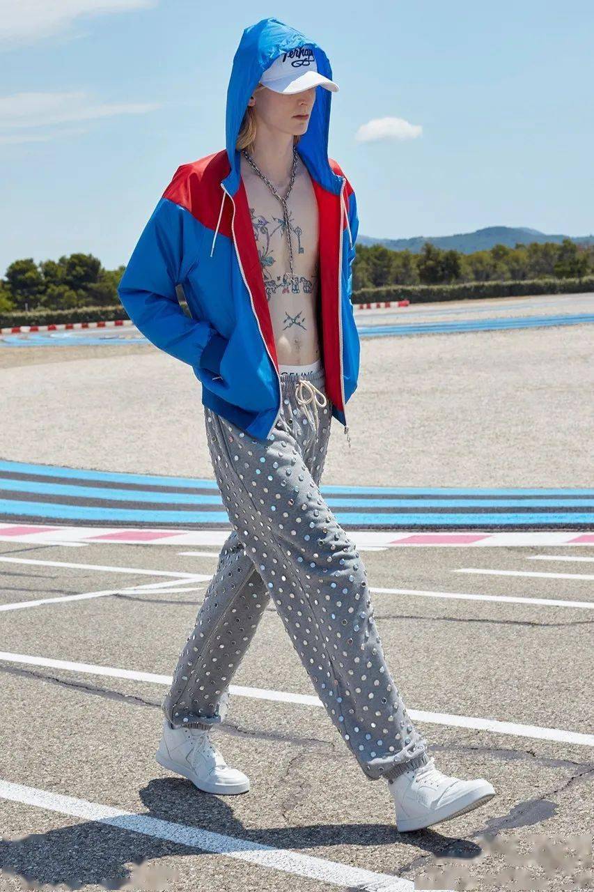 Heron|2020Q2最火品牌一览 | Heron Preston出任电竞顾问 | 陈冠希最新杂志封面