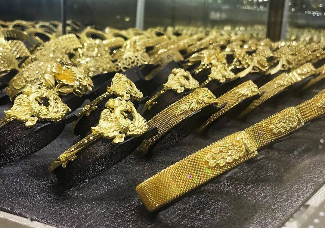 苹果|国际金价再创新高；Q2美国GDP暴跌32.9%；苹果重回全球市值第一；柯达一周累涨逾900%|一周国际财经