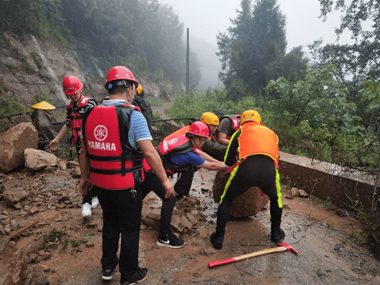 一线|15张照片带你走进抗洪抢险救援一线……