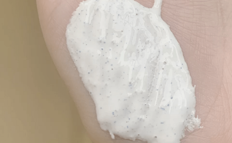 牙膏|牙黄真的太毁颜值！连涂口红都没人家好看