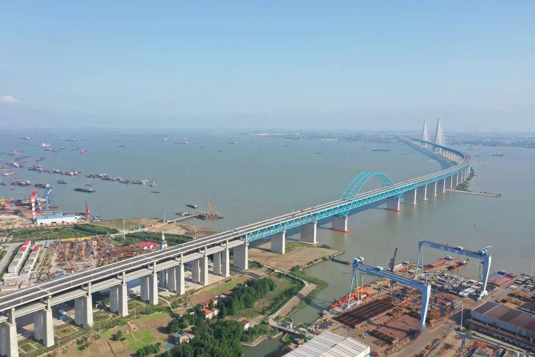 沪苏通长江大桥