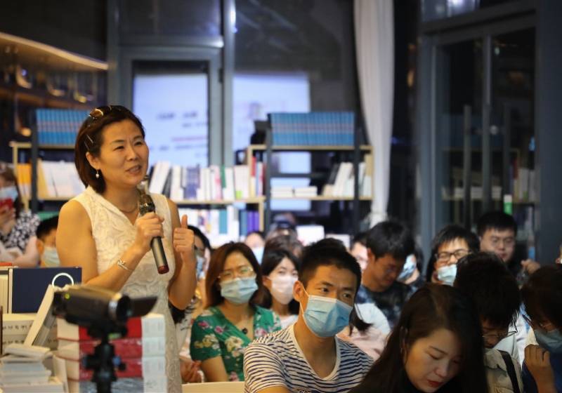 李银河|李银河新书发布会聊女性困境：除了年轻貌美，女人还有别的价值