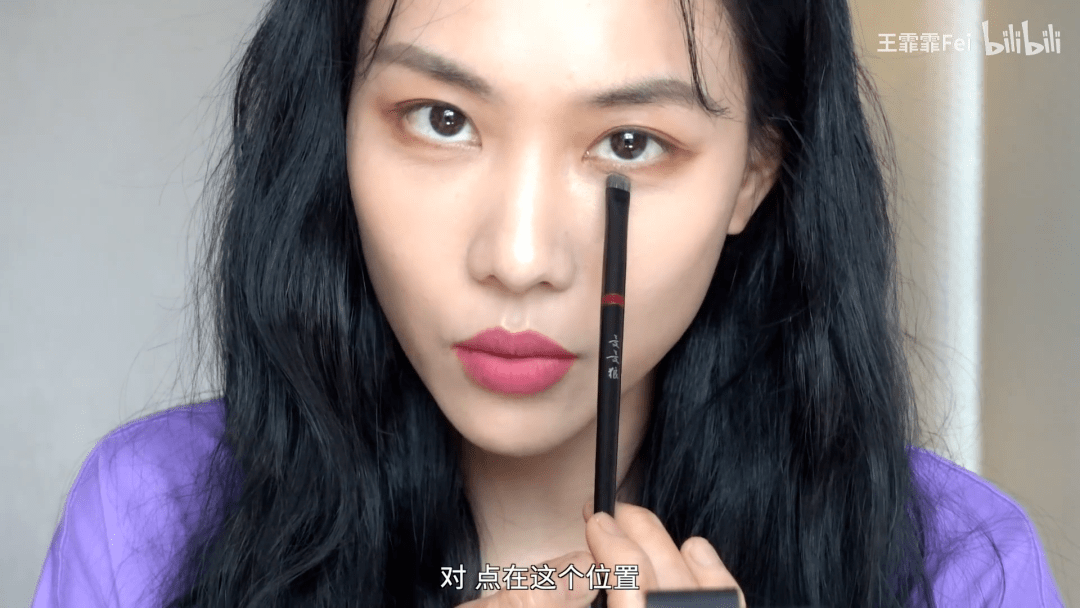 牛仔裤|打败万茜、宁静的王霏霏竟然是个ZARA女孩，想get她的49元同款T！