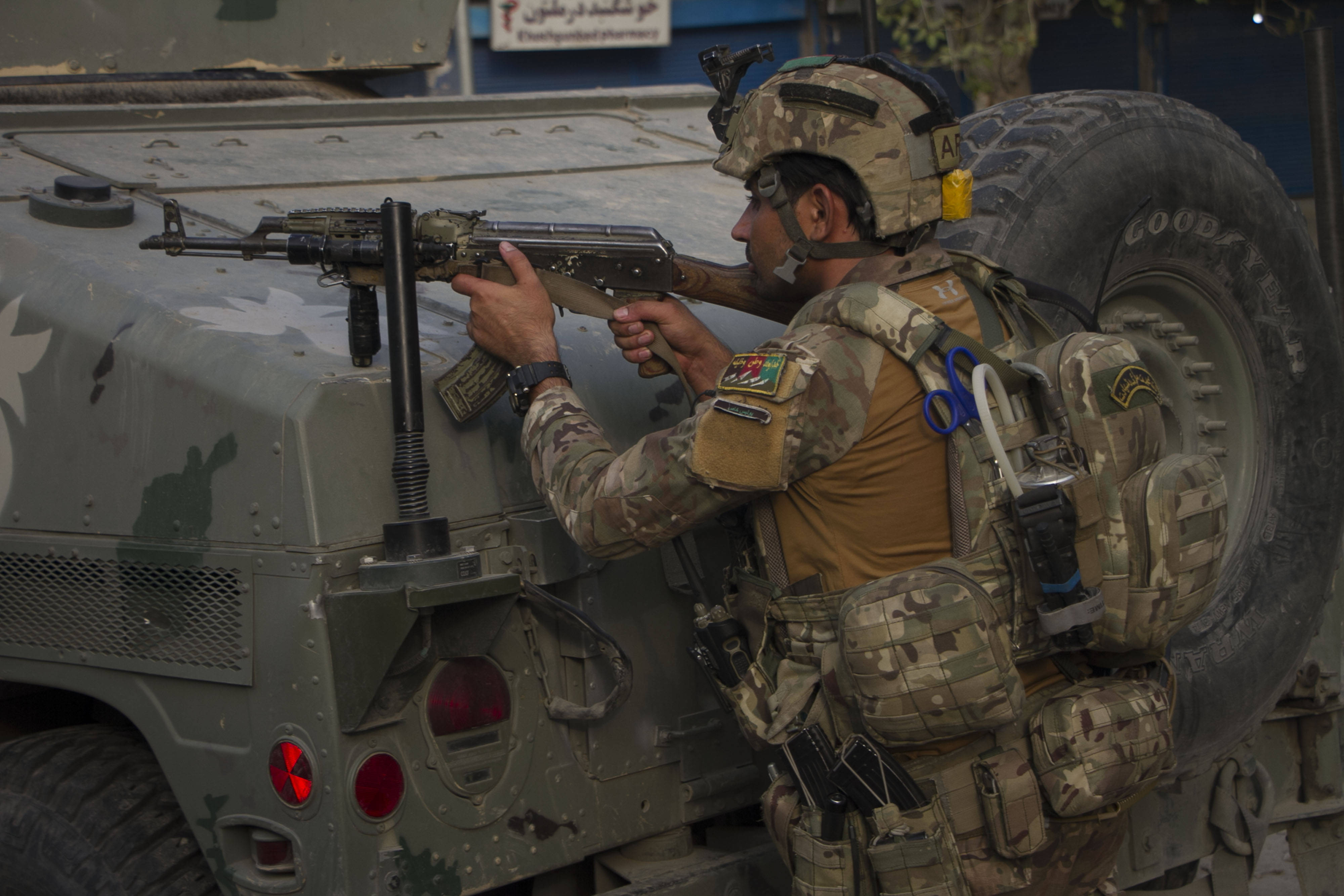 死亡|阿富汗东部监狱遭袭致16人死亡