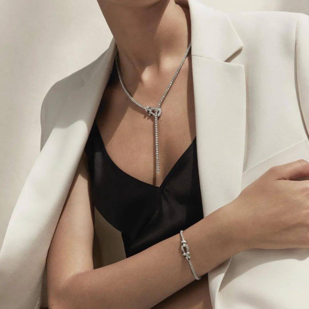 卡地亚|偷偷安利你一个小众珠宝大牌,戴出去比卡地亚更吸睛!