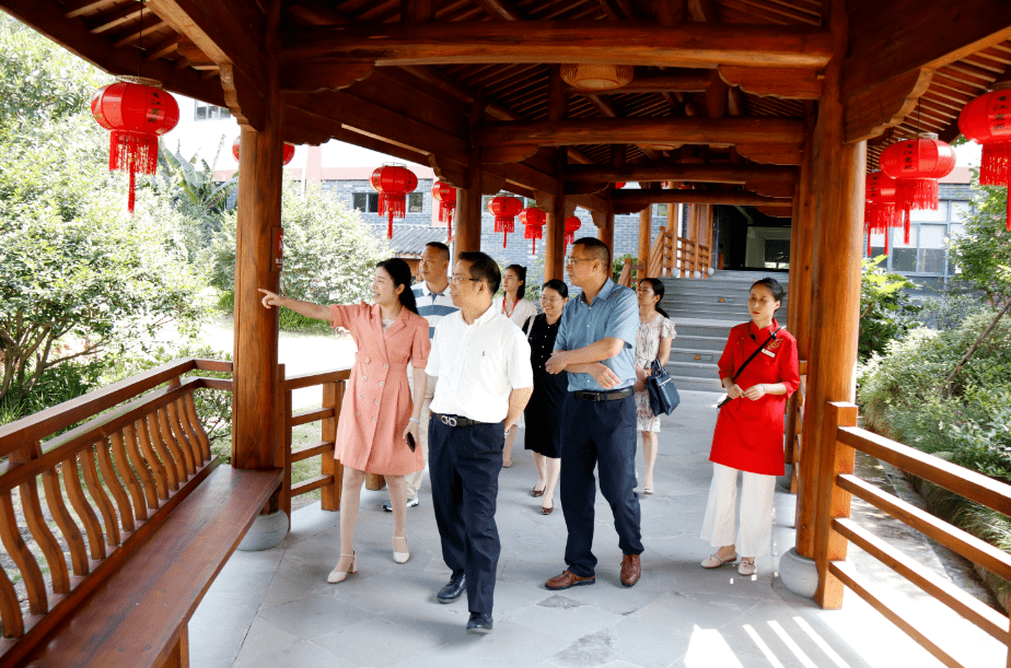 山药早芋种植等乡村振兴项目实施和"中央苏区61崇安首府"黄墩革命