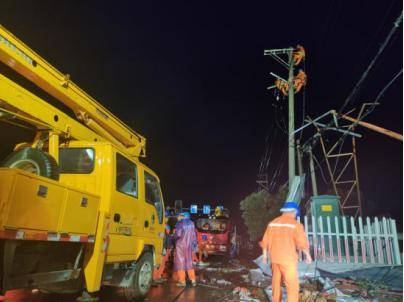 供电|“黑格比”来袭，浙江乐清全力战台恢复供电