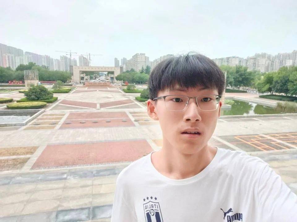 化学|这个大男孩诠释了为什么学霸就是学霸！保送清华、化学奥赛世界第四