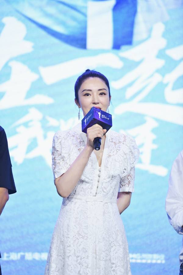 报告|国内首部抗疫“时代报告剧”《在一起》首次集体亮相