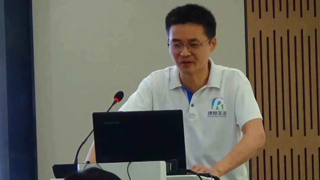 财务部部长和财务部经理哪个大 40b8232e64154cae9e4a97578d17d47d.jpeg