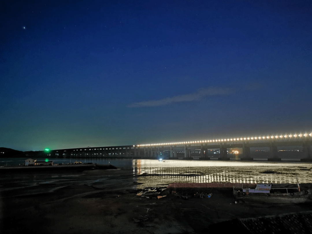 平潭海峡公铁两用大桥昨晚亮灯啦夜景超美