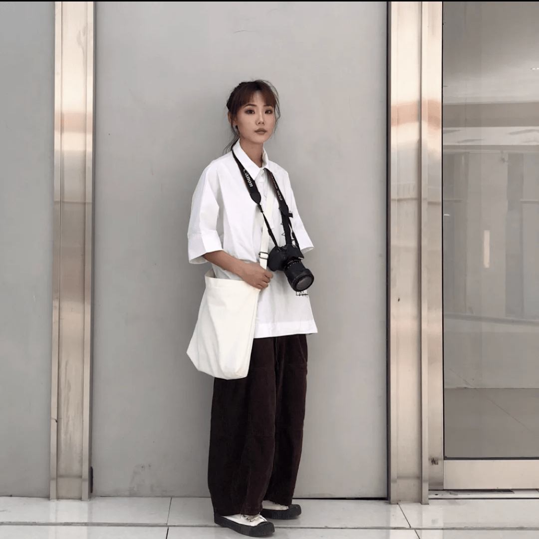 包包|谁说背帆布包的王漫妮，只配给太太圈端茶送水？