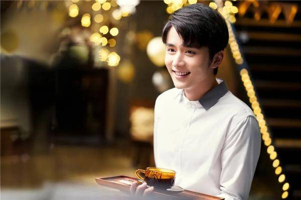 家人|《以家人之名》定档8月10日20点 两爸三娃开启夏日烟火生活