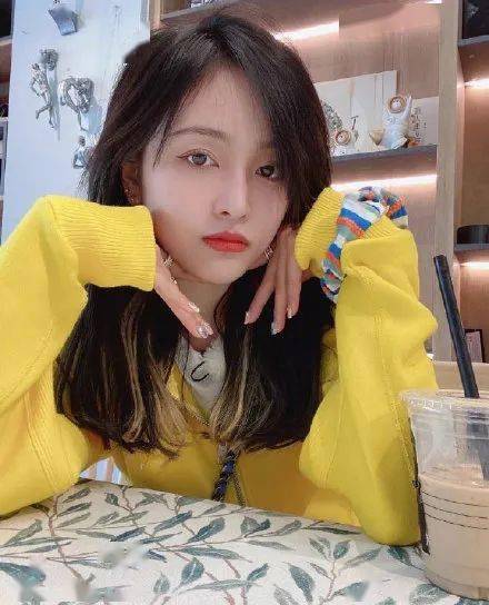 头发|2020王炸发型！令人上头的“挂耳染”来啦！