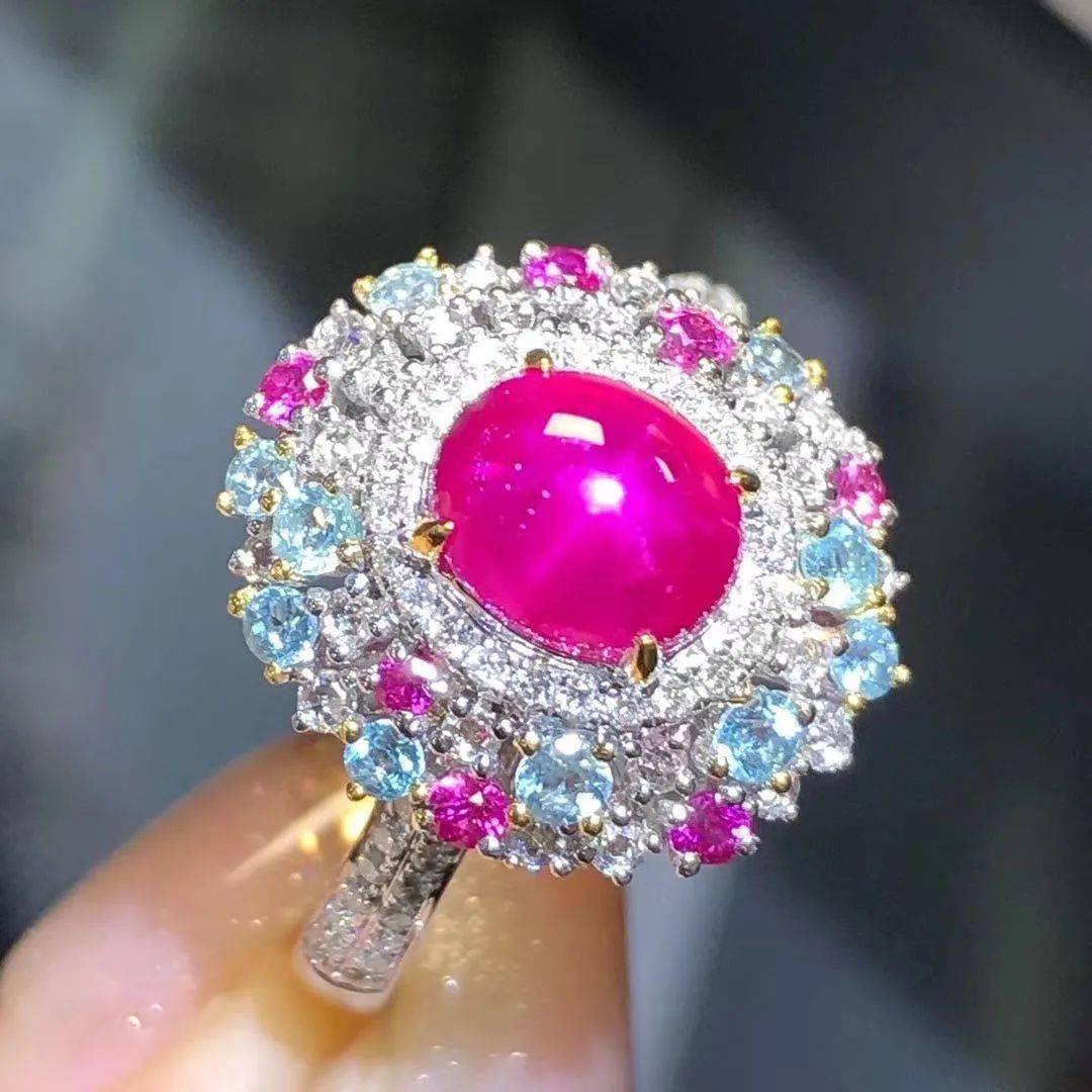 子和|布达拉宫用了多少吨金子和珠宝用来装饰呢？说出来你都不敢相信