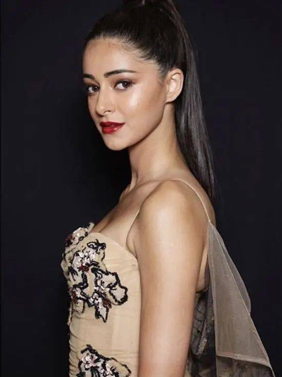 good|想要混好美妆圈?那就必须“文体两开花”!