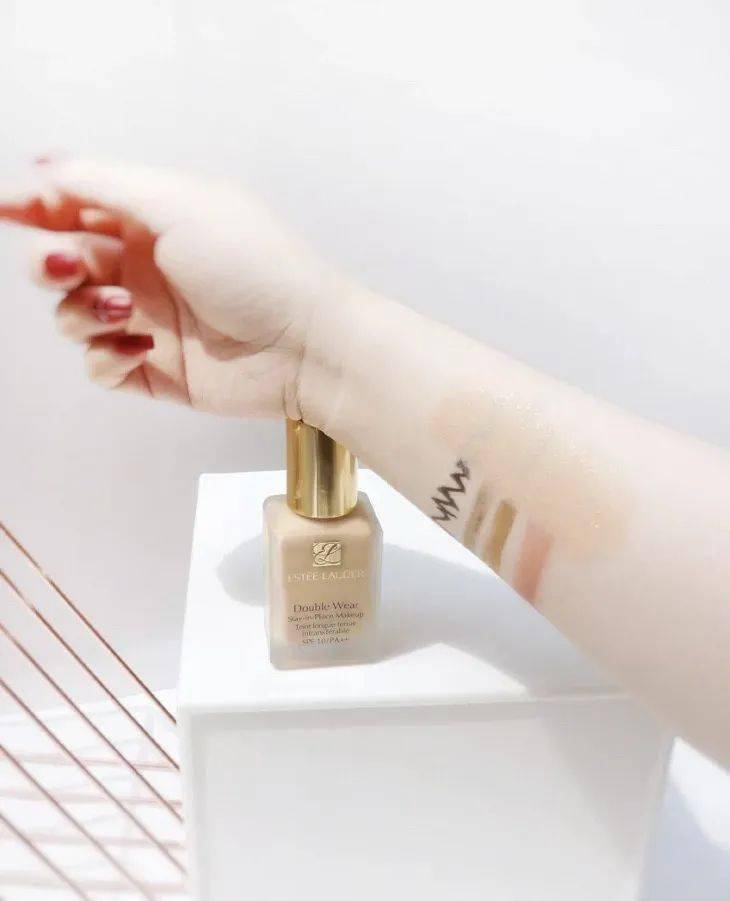 防水|测评｜炎炎夏日想拥有钢铁底妆？就靠这瓶粉底液！