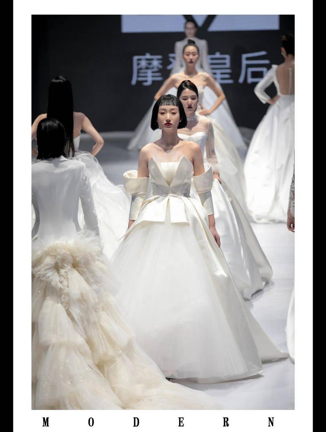 婚纱|美翻！这家店惊艳了整个潮汕！一场百万大秀轰动全城！