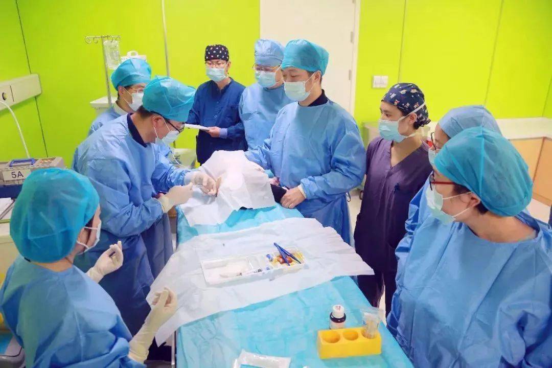 世界罕见病肌肉萎缩 85ffb435b97f4ecdb0782283558adba1.jpeg