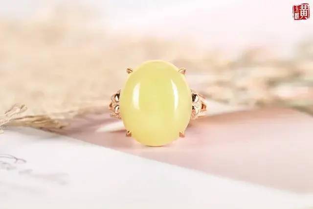 颜色|晒黑了怎么办？想要快速变白,这么戴珠宝就对了!