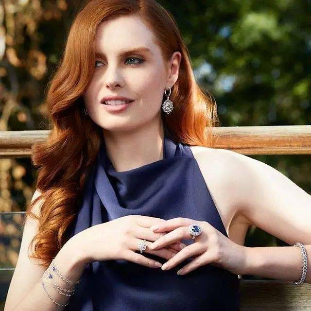 颜色|晒黑了怎么办？想要快速变白,这么戴珠宝就对了!