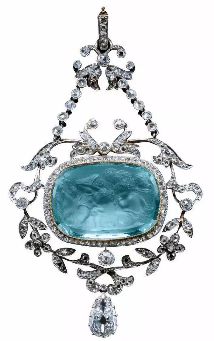 蓝宝石|海蓝宝石虽然美，但不值钱？其实人家一年身价翻N倍！真是比窦娥还怨.....