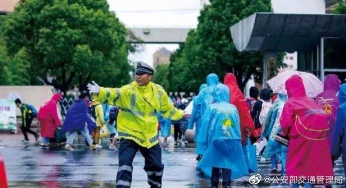 毕业|毕业照的C位由你来坐！