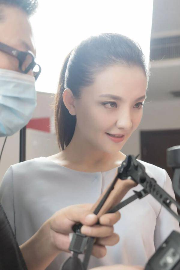 兰州|《枫叶红了》收视飘红，兰州姑娘戏红人更红