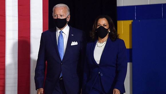 合体|拜登哈里斯首次“合体”猛攻特朗普：让美国名誉扫地