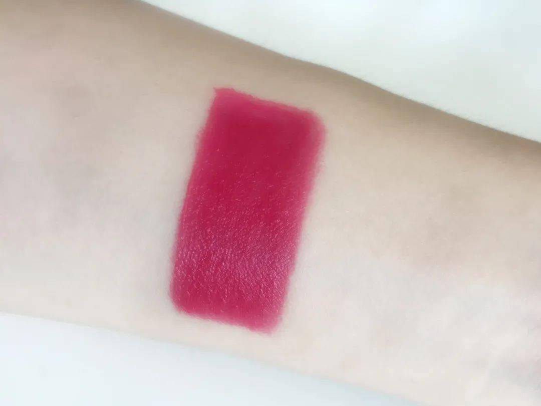 �Ŵ��У�����zhui���õ�ƽ�۲�ױ�ϼ�����˾���������