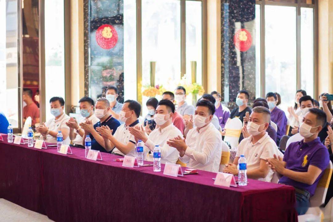恭贺华中师范大学海丰附属学校学子,勇夺高考桂冠!