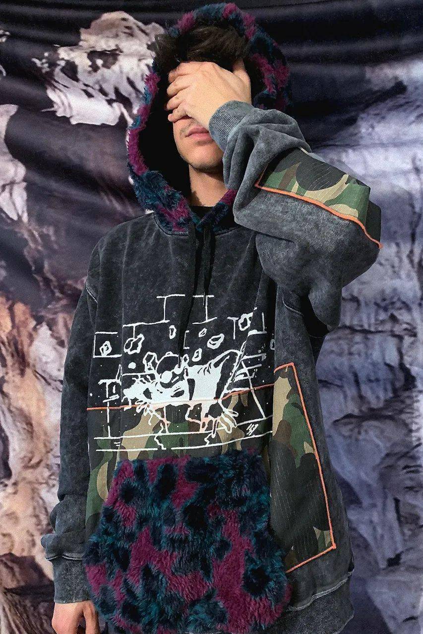 Into|ULSUM丨尽情展示地下亚文化