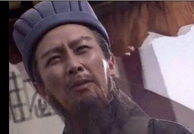 男子|假冒抗疫医护骗火锅吃？来，账单结一下