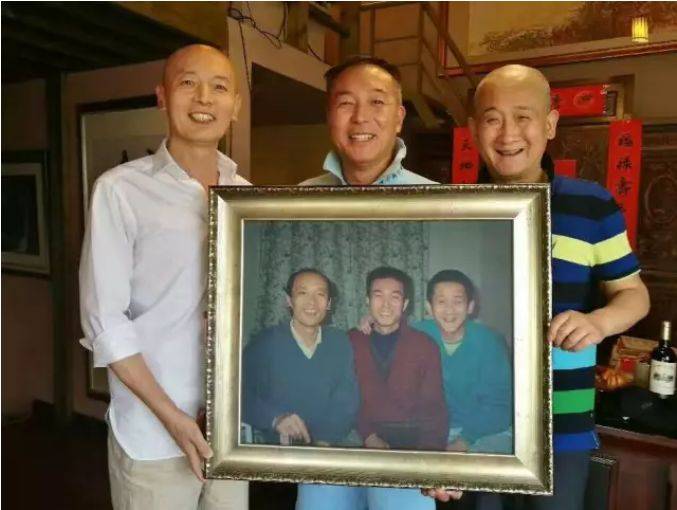 左小青|太突然！演员谢园去世，?张静初左小青等众多明星发文悼念…