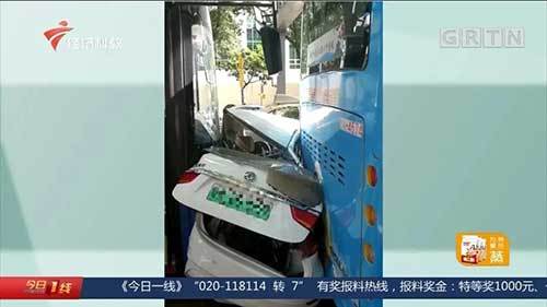 米高|广州一小车小车被两公交夹成“三文治”，幸好无人员伤亡！