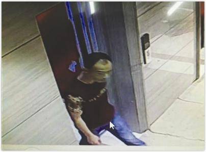 女子被67岁老人当街捅死：女性如何自我保护？