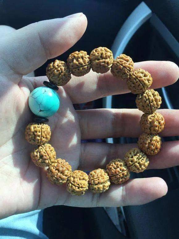 配饰|金刚菩提和不同配饰的搭配，霸气而且简直美到爆！