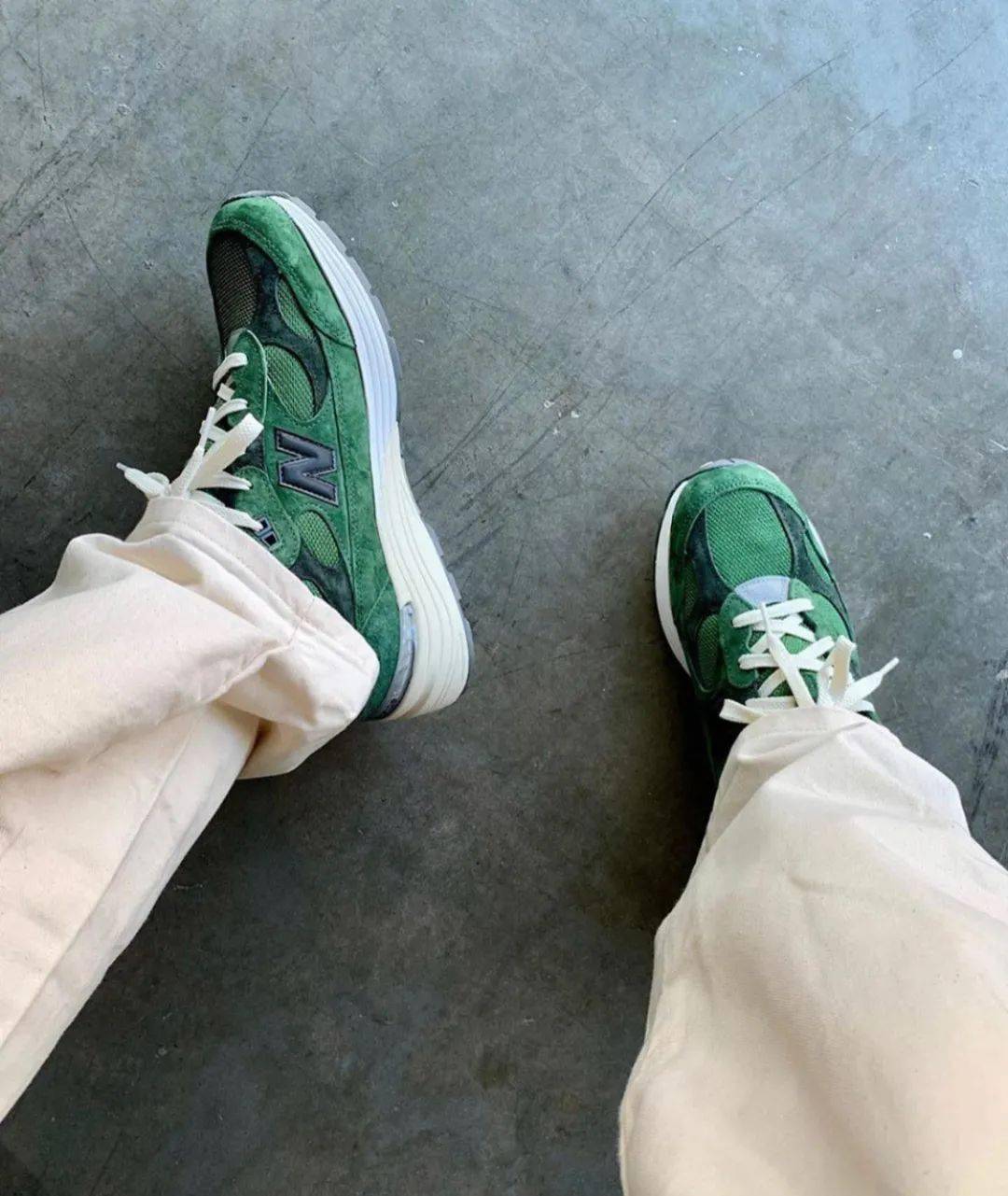 Via|看似「普通」，但 JJJJound x NB 992 的市场价为何被抬到这么高？