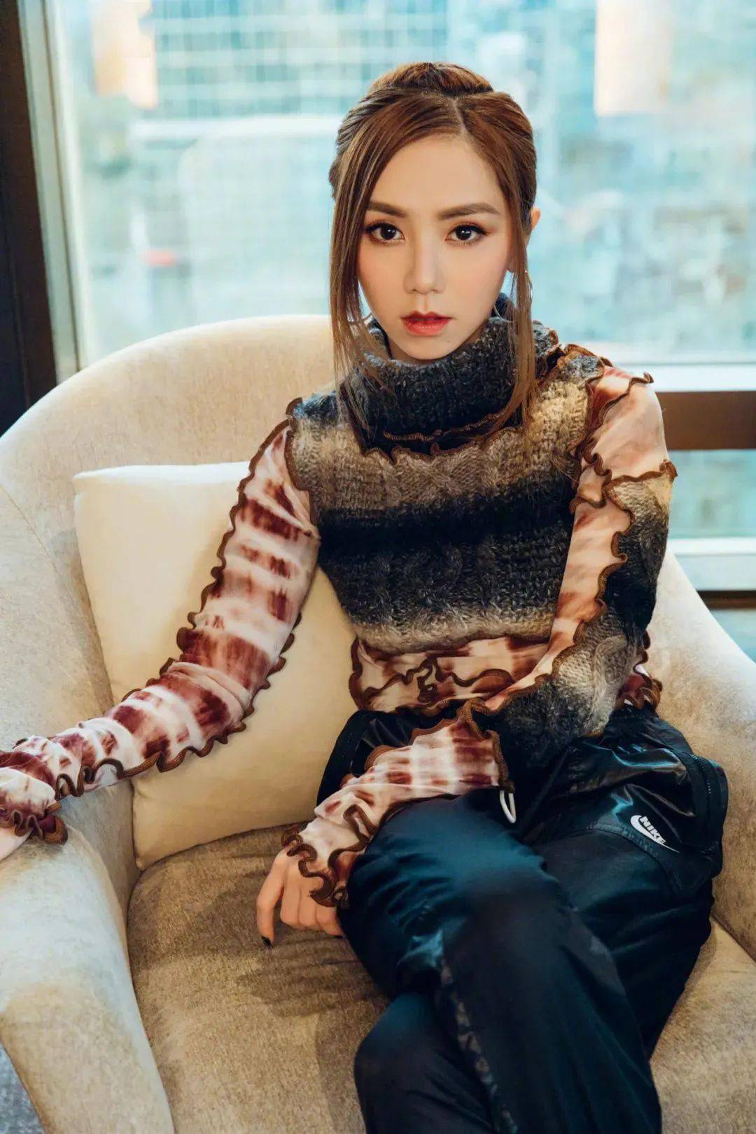 娃娃脸|Lisa、Jennie这些充满魅力的娃娃脸女生，到底是怎么化妆的？