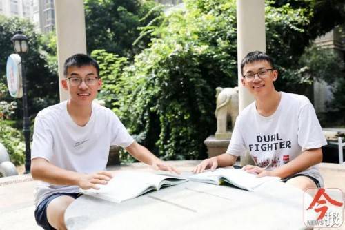 祝尔乐|柳州双胞胎学霸考上清华！高考分数相同(