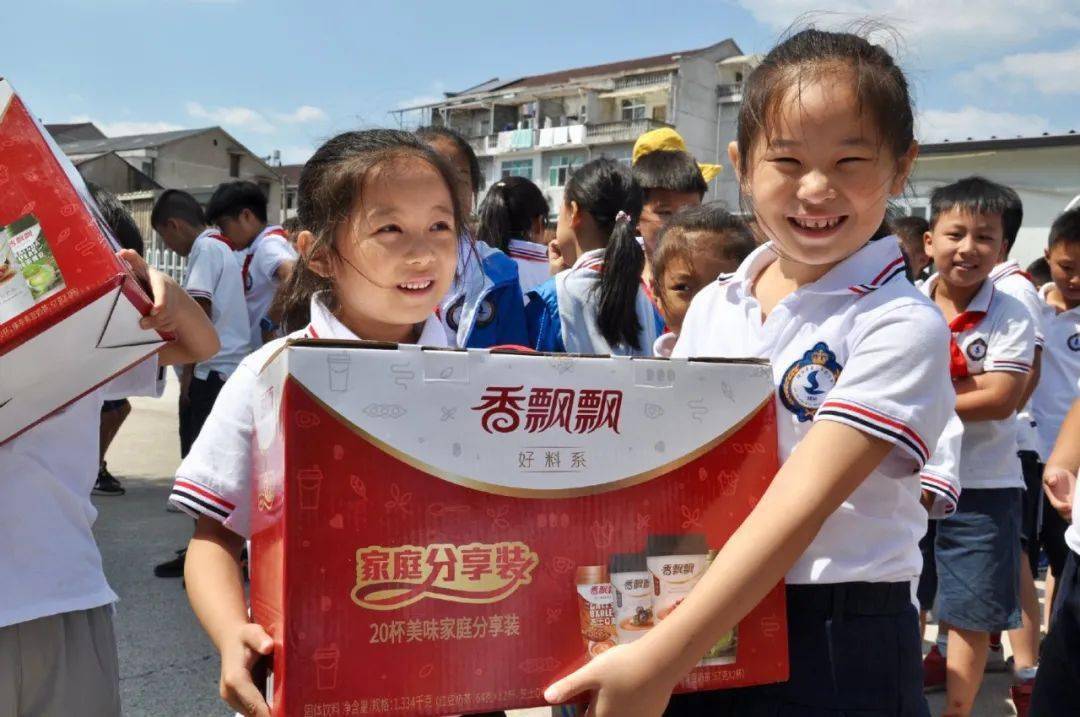 营销|香飘飘打造娱乐营销新范本，代言人王俊凯助力品牌年轻化升格