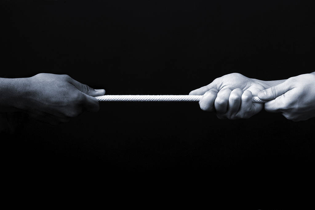 亏损|关于信保巨亏、净利下滑、假黄金案责任和车险改革影响，中国人保业绩会上悉数作出回应