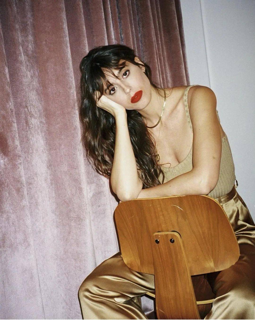 Ins|她的 YouTube 频道 每一位时髦女士都值得看