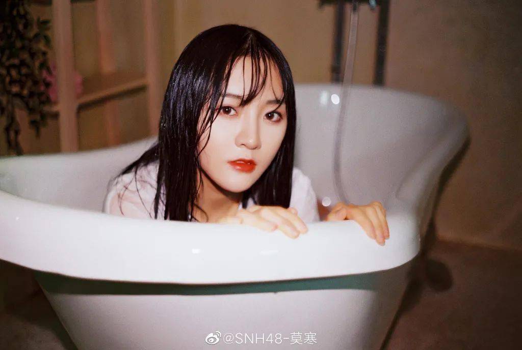 许佳琪|每刻美丨撩人湿发 又美又飒！